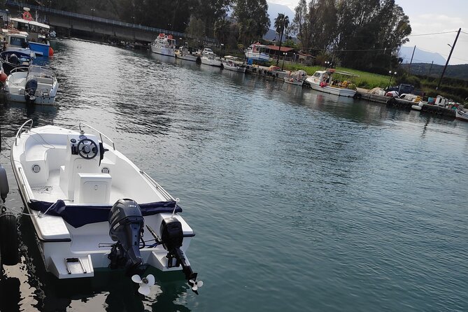 Half-Day Small-Group Boat Safari in Crete - First minutes on the water: training you to drive
