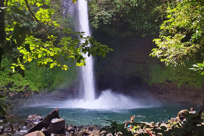 Half-Day Tour with Safari Float and La Fortuna Waterfall - Rainforest Explorers and the Family Ranch Lunch: More Than a Meal