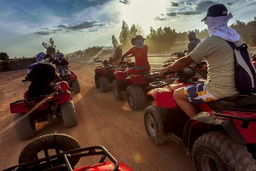 Hurghada: Mega Jeep safari, ATV & Bedouin vibe, and Dinner - BBQ Dinner With Tanoura and Fire Show: The Best Payoff at Sunset