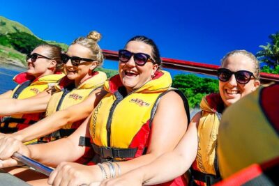 Jet Boat Safari on the Sigatoka River - Getting from Sigatoka to the jetty: minibus comfort and quick setup