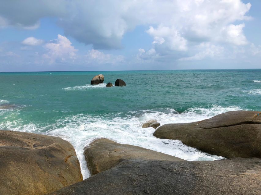 Koh Samui: 4x4 Off Road Island Safari Tour Including Lunch - Guan Yu Shrine and Grandfather and Grandmother Rocks: cultural variety in two quick hits