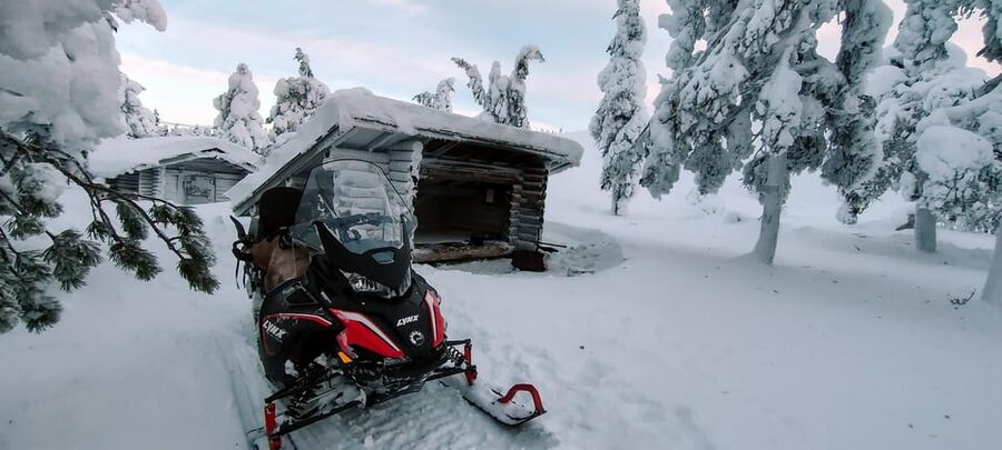 Lapland: Private Snowmobile Safari with arctic Local Guide - From Pickup to Park: What the First Hours Feel Like