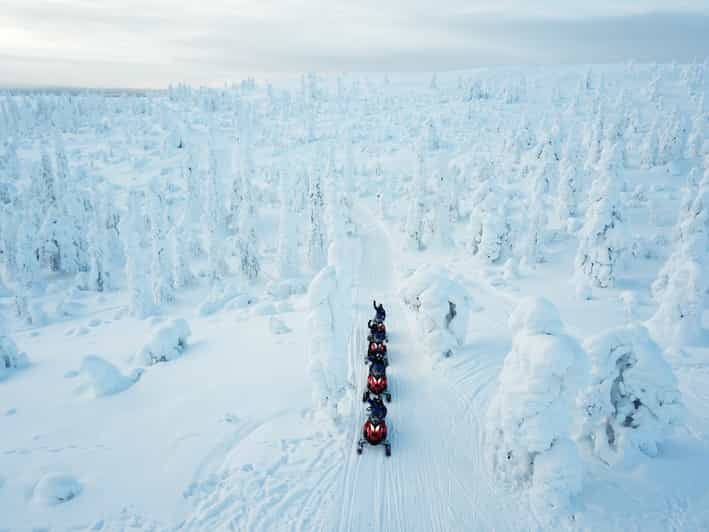 Levi: Easy Snowmobile Safari into the Nature - Before you ride: winter clothing, instruction, and the learning curve