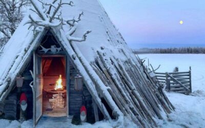 Levi: Lapland Reindeer Safari - Sokkaporantie Stop: Photo Moment, Tea, and Wildlife Time