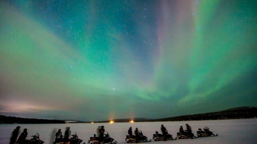 Levi: Northern Lights Snowmobile Safari and Campfire Picnic - Seeing the aurora: what affects your odds