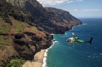 Lihue: Deluxe Waterfall Safari Helicopter Tour - Getting seated in a six-person helicopter: comfort vs. view