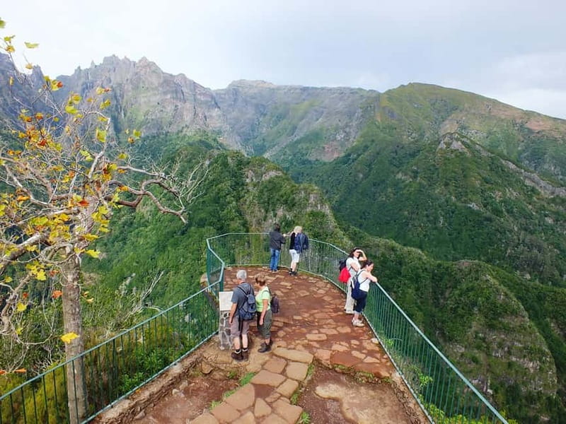 Madeira: Santana Jeep Safari and Referta Levada Walk - Ribeiro Frio and the off-road hour: nature plus adrenaline