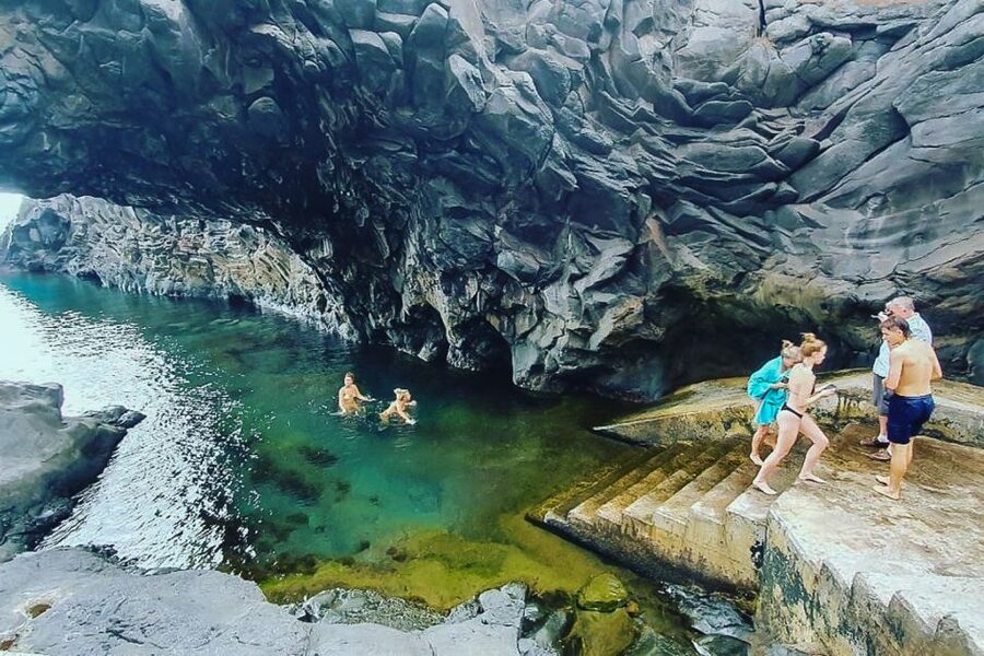 Madeira: West Side Jeep Tour with Natural Pools - Rancho Cable Car Photo Moment and the 580-Meter Shock of Cabo Girão