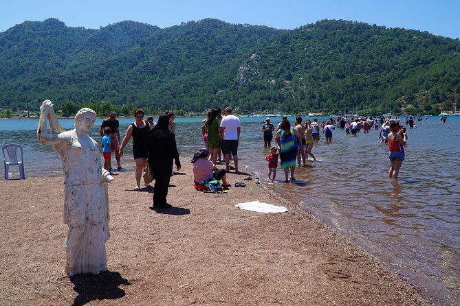 Marmaris: Jeep Safari, Turgut Waterfall, Jesus Beach w/Lunch - Jesus Beach: Beautiful Bay, Pebbly Reality, and Boats Nearby