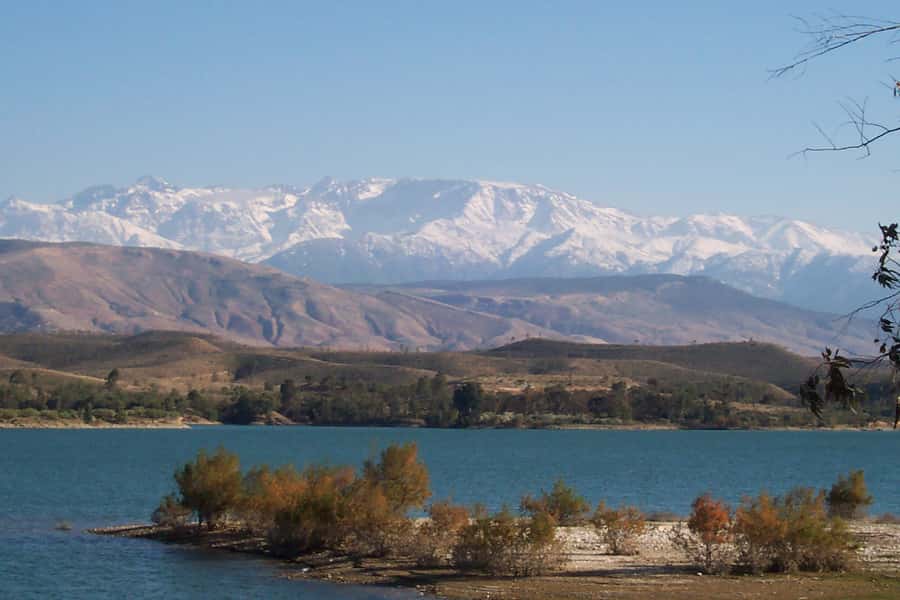 Marrakech: Atlas Mountains and Desert Safari with Lunch - Lalla Takerkoust and the Kik Plateau drive: village-to-village reality