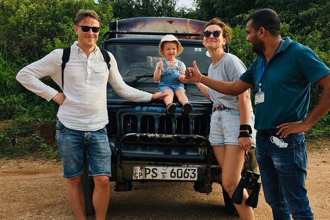 Minneriya National Park halfday Safari - The guide effect: Kumara and Vijith-style driving