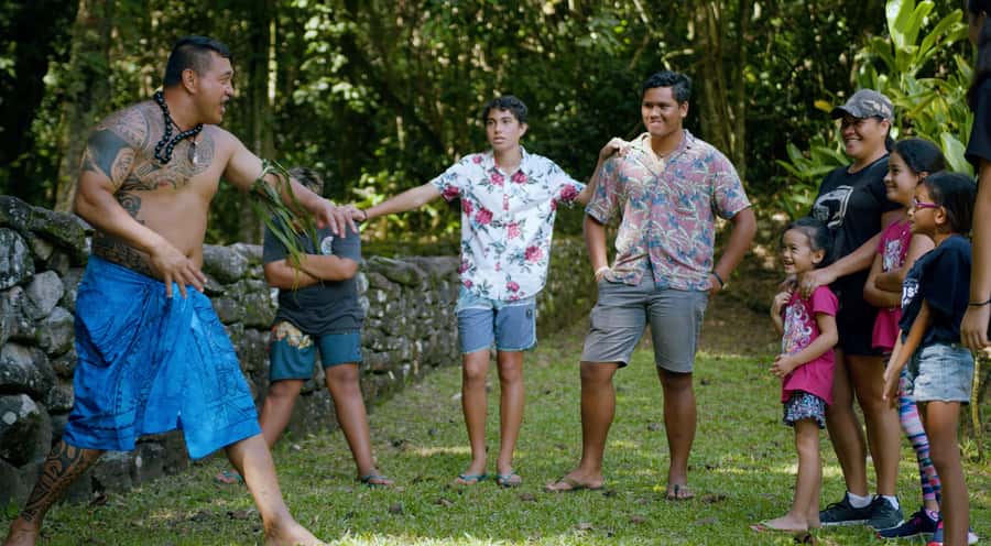 Moorea: Half-Day Open-Air 4WD Safari with Hotel Transfers - Pineapple, Vanilla, and Local Flavors: Tasting Stops That Don’t Feel Like a Trap