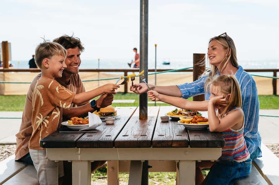 Moreton Island: Tangalooma Day Trip with Desert Safari - Lunch is handled: the $25/$20 voucher approach