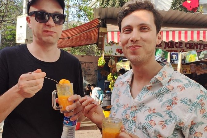 Mumbai Street Food Safari - Guide and Driver Energy: Why Friendliness Matters Here