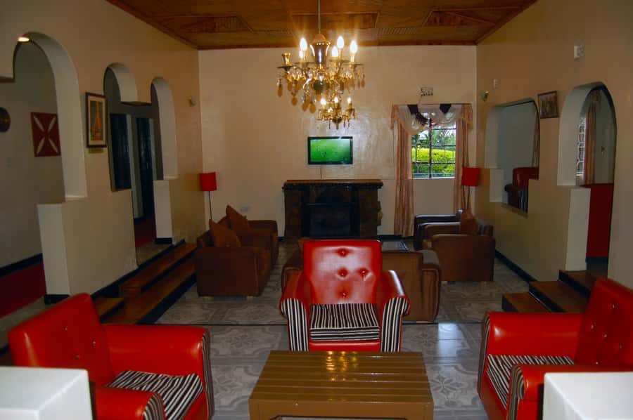 Nairobi: 4 Day Masai Mara and Lake Nakuru Camping Safari - Transfer day to Lake Nakuru: optional Maasai culture and Naivasha water magic