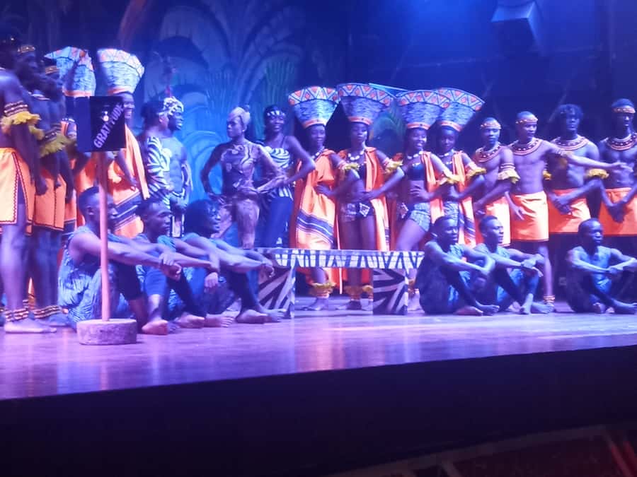 Nairobi: The Safari Cats Show Tickets & Buffet Dinner - FAQ