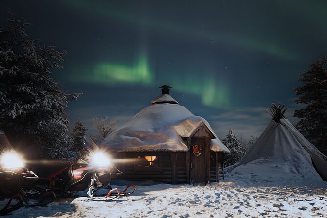 Northern lights safari by snowmobile - The timing and the rules you should know before you go