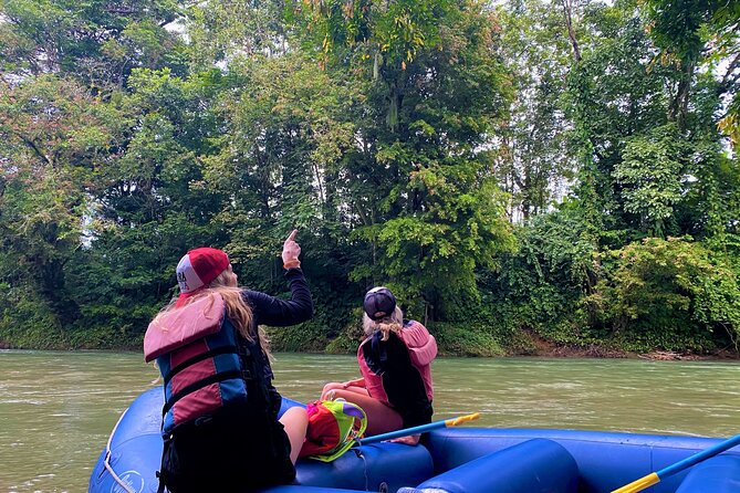 Peñas Blancas River: Wildlife Safari Experience by Raft - Double kayaks and rafts on mellow Peñas Blancas waters