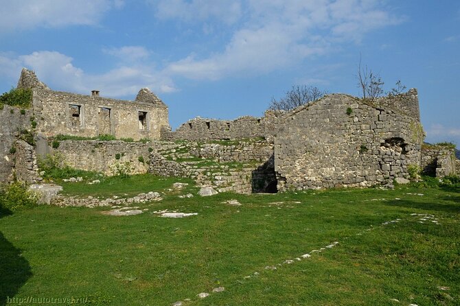 Podgorica Historic, Safari and Winery tour - Skadar lake and River Crnojevica - Pickup, Timing, and What $118.63 Gets You
