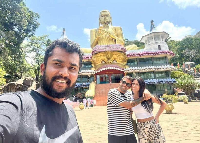 Private Kandy to Sigiriya and Minneriya Safari Day Tour - Choosing Sigiriya Rock Fortress vs Pidurangala: effort level and view payoff