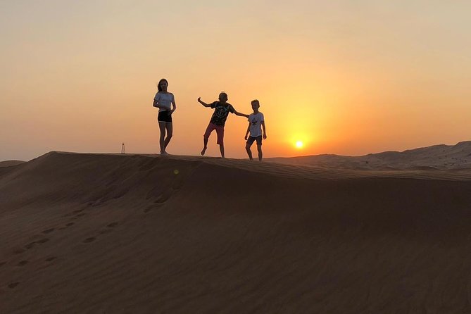 Private Morning Desert Safari Dubai with Dune Bashing & Sandboard - Photos, Photo Stops, and Why Your Guide Matters
