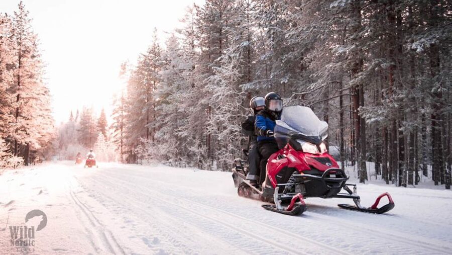 Rovaniemi: Easy Snowmobile Safari - The photo stops: the best part for turning speed into memories