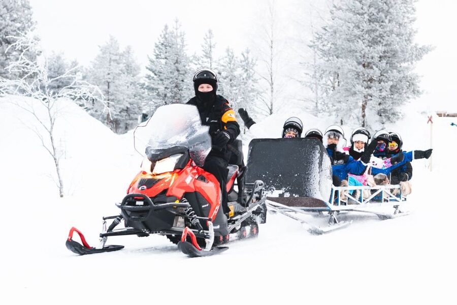 Rovaniemi: Family Snowmobile Safari with Campfire and Snacks - What equipment and food are actually included