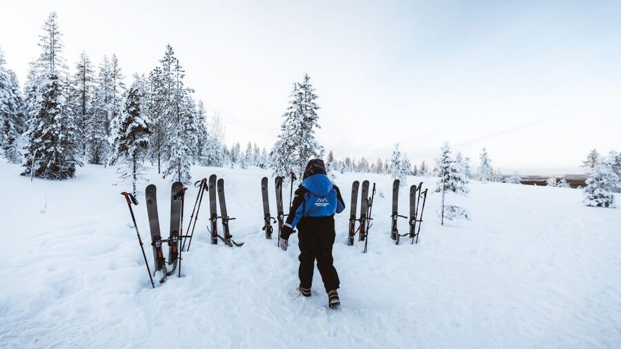 Rovaniemi: Lapland Ski Trekking Safari - The Halfway Stop: Bonfire, Campfire Snack, and Arctic Warmth