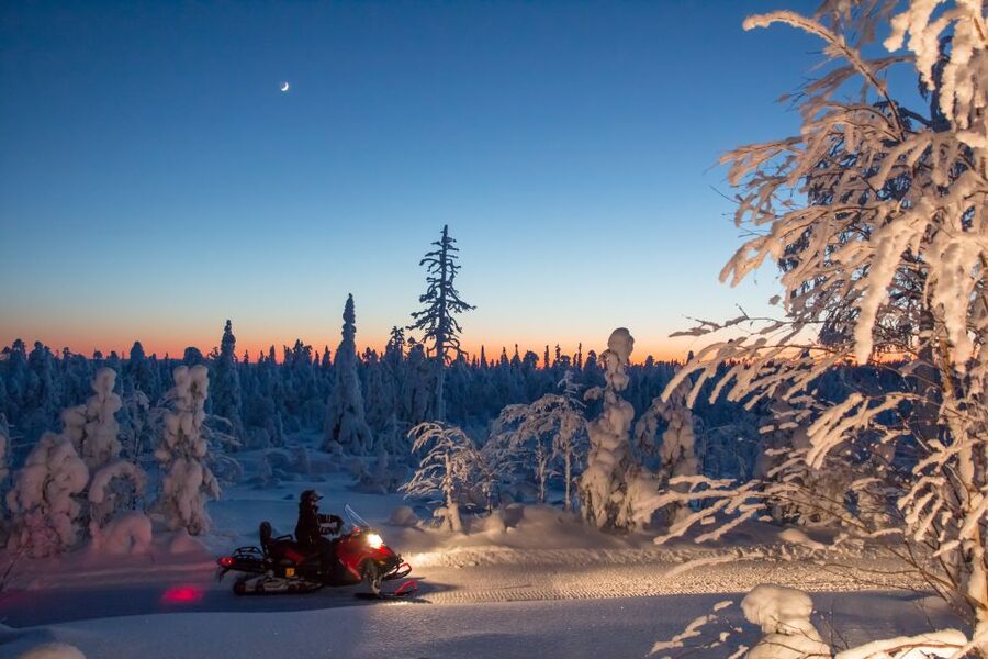 Rovaniemi: Snowmobile Safari & Campfire Evening Escape - Meeting Point in Rovaniemi: How to Avoid Losing Time Before You Even Ride