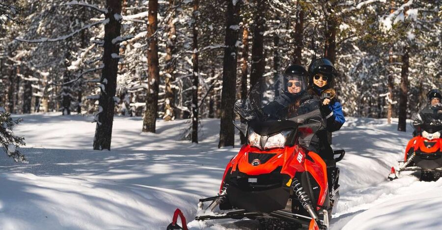Rovaniemi: Snowmobile Safari into the Arctic Circle Forest - Getting kitted in Lapland: thermal clothing that works