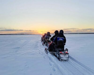 Rovaniemi: Snowmobile Safari into the Wilderness - Training that turns anxious into confident
