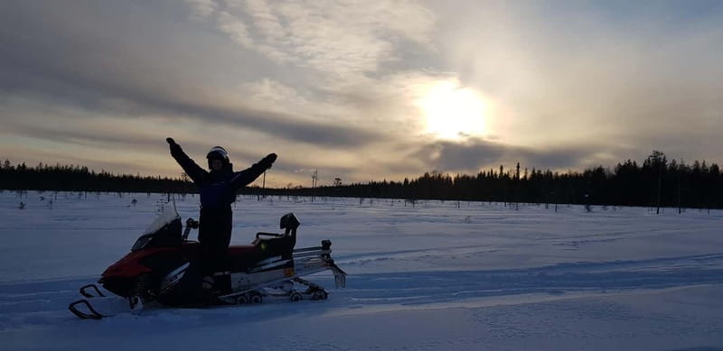 Saariselka: Snowmobile Safari on Tundra with BBQ - The 3-hour timeline: learning time, riding time, and warmth breaks