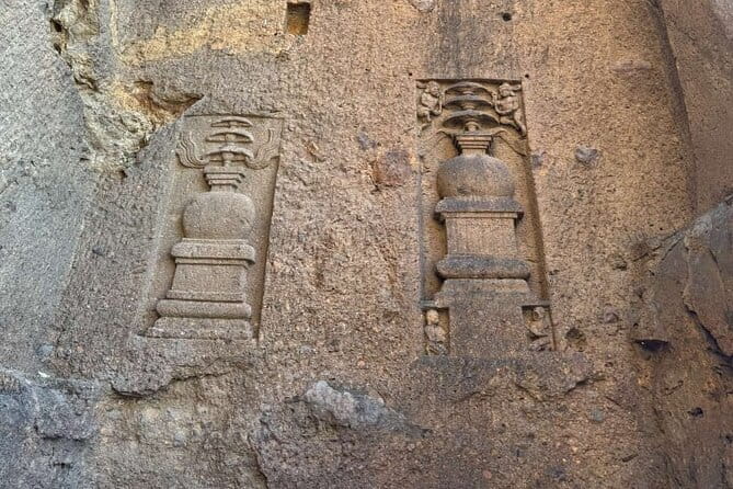 Sanjay Gandhi National Park+ Kanheri Caves + Temple +Tigar Safari - Chinchpada and Warli art: a quick cultural stop with real-world roots
