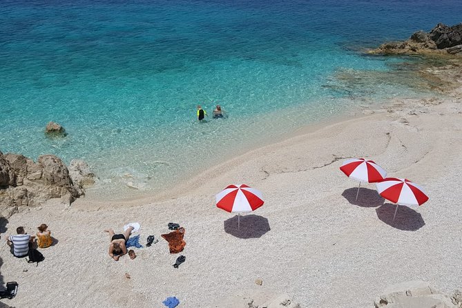 Saranda Jeep Safari 4x4 a Castle, Secret Beach and Blue Eye - Qeparo and Piqeras: short village time that adds depth