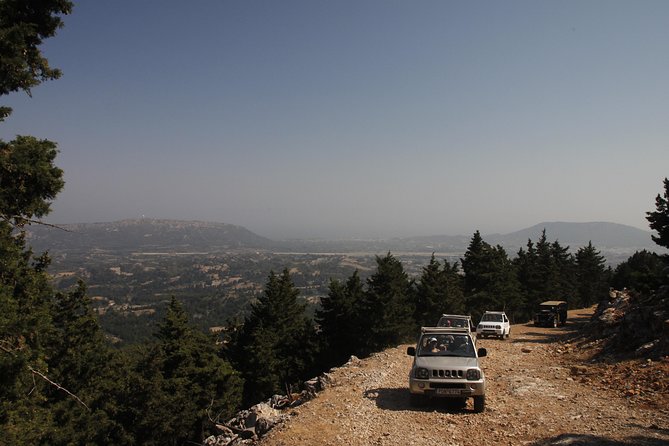 Self drive 4x4 Jeep Safari - Pick ups in the North - Privatize your Jeep: when paying extra makes sense