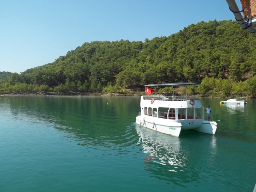 Side: Green Canyon Boat Trip & Bus Safari with Lunch - Cabrio bus safari through the Taurus Mountains: the ride is part of the show