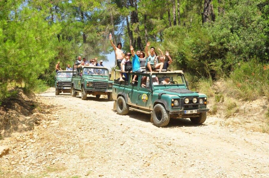 Side: Jeep Safari Adventure with Lunch at Green Lake - Lunch at Gölbaşı Restaurant & Hotel: Included, Filling, and Positioned for Energy