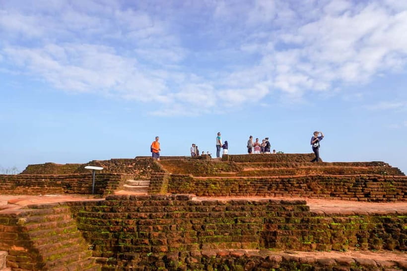 Sigiriya Lion Rock Hike & Minneriya National Park Safari - Choosing your safari park: Kaudulla, Minneriya, Gal Oya, or Hurulu