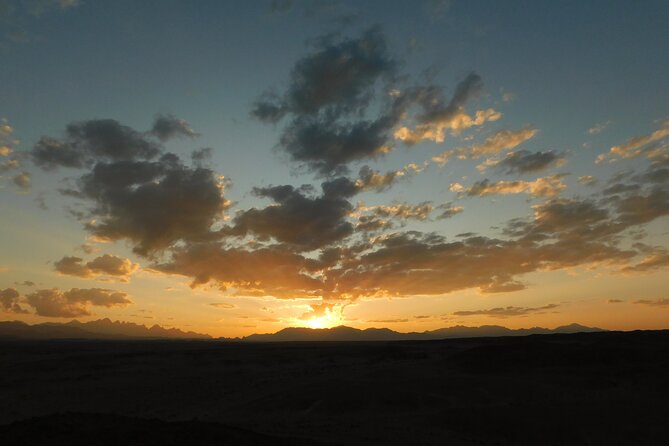Sunset Safari trip by Jeep - Getting there: door-to-door pickup and the small-group vibe