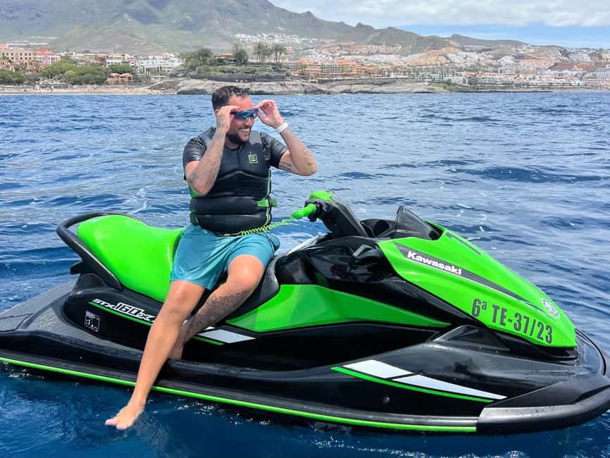 Tenerife: Jet Ski Safari from Puerto Colón - The meeting point setup: office check-in, lockers, and a quick start