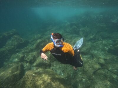 Tenerife: Puerto Colon Snorkel Safari by Speed Boat - Fitting on wetsuit, mask, fins: the 30-minute safety start