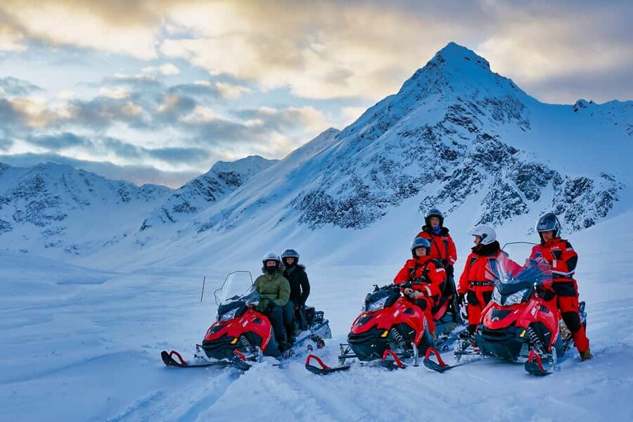 Tromsø: Snowmobile Safari with Aurora Crystal Lavvo Stay - Gear Up Fast: Snowmobile Training and the Pairing System