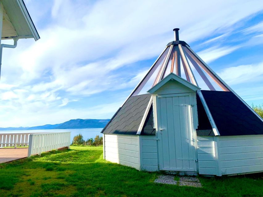Tromsø: Snowmobile Safari with Aurora Crystal Lavvo Stay - Meals and Warmth: What Included Food Means in the Arctic