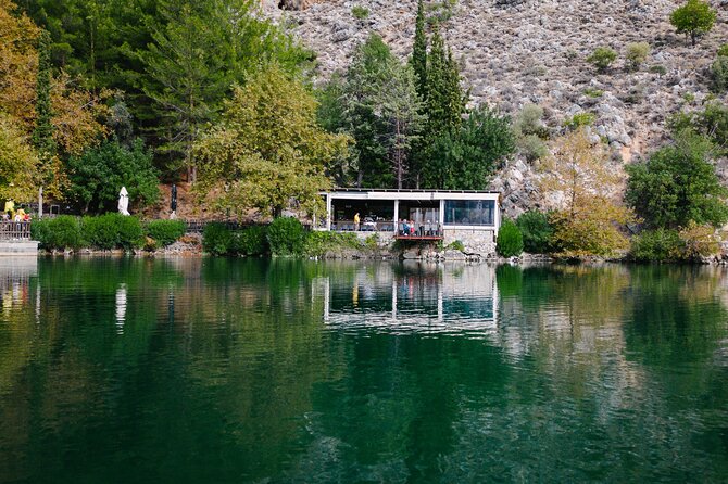 Trypiti beach and gorge Jeep Safari - Lunch in the wild olive forest: BBQ with wine and water