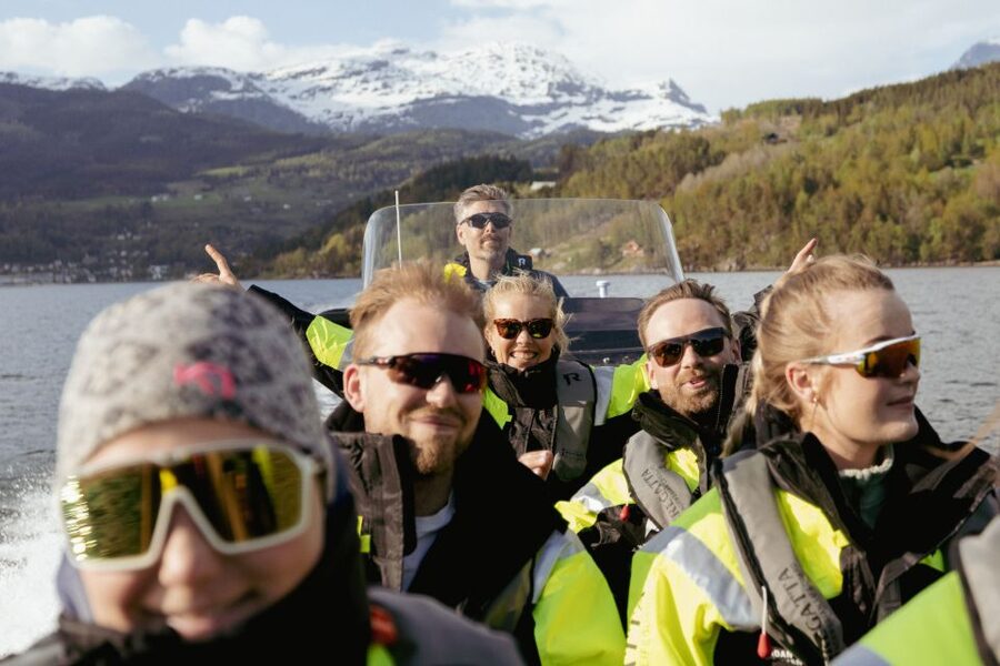 Ulvik: Hardangerfjord Ultimate RIB Tour - Brakanes Hotel to the Fjord: Why the Start Matters