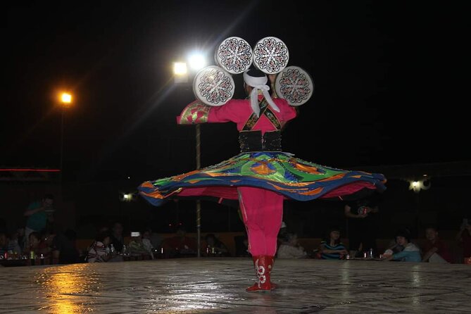Vip Desert Safari dubai - Live entertainment: Tanoura and fire shows