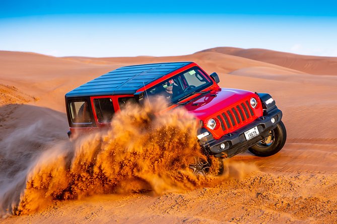 VIP Desert Safari Private & Front Area VIP Table Service - Jeep Wrangler vs Land Cruiser: why the vehicle choice matters