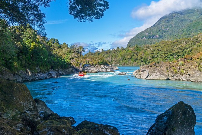 Waiatoto River Safari - Staying warm and bug-proof on the West Coast