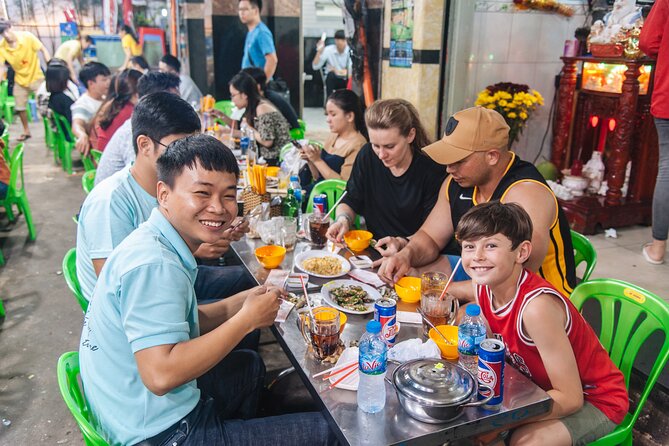 Walking Street Food Evening Safari with 20 tastings - Quick Takeaways