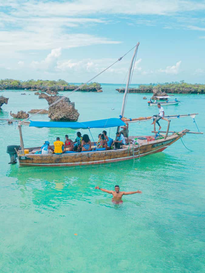 Zanzibar: Safari Blue Lagoon Trip with Snorkeling and Lunch - The day trip format that makes Zanzibar’s coast feel close-up
